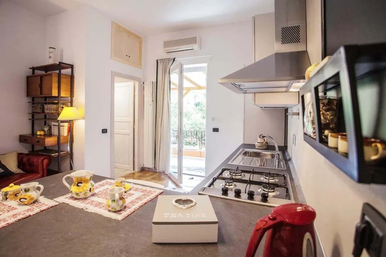 Holiday home Roma, Deliziosa Casa Indipendente Immersa Nel Verde Villa